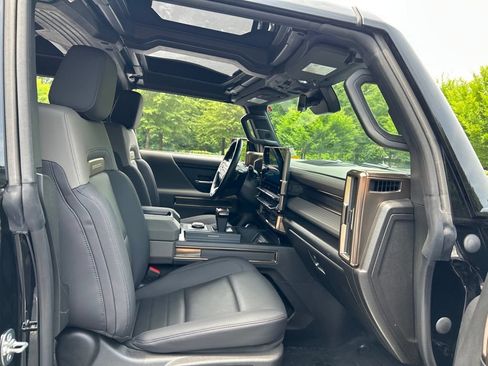 Used 2025 GMC Hummer EV 3X AWD/4WD image 54