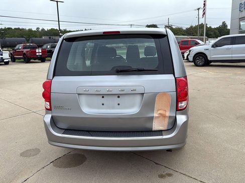 Used 2014 Dodge Grand Caravan American Value Package image 4