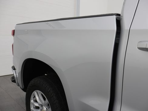 Used 2019 Chevrolet Silverado 1500 LT w/ All-Star Edition AWD/4WD image 25