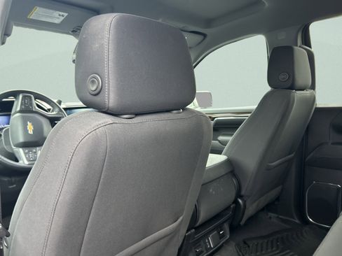 Used 2024 Chevrolet Silverado 1500 LT image 16