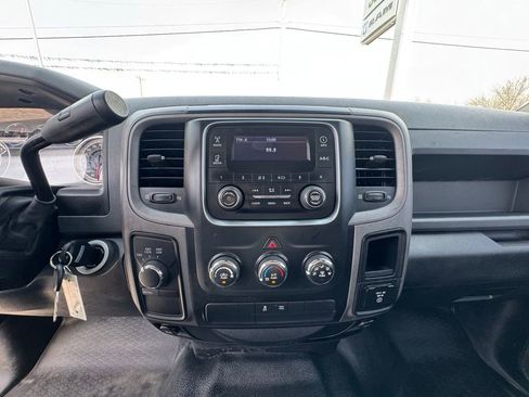 Used 2017 RAM 1500 4x4 Crew Cab w/ Chrome Appearance Group image 27