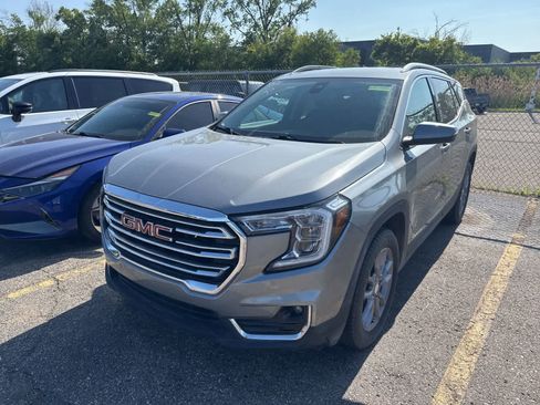 Used 2023 GMC Terrain SLT w/ Infotainment Package II AWD/4WD image 24