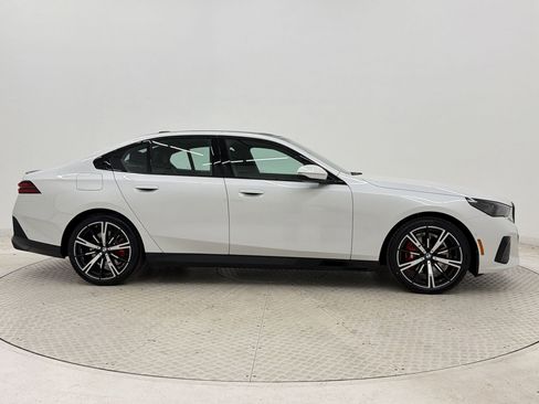 New 2026 BMW 530i w/ M Sport Package RWD image 8