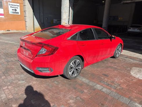 Used 2016 Honda Civic EX-T image 3