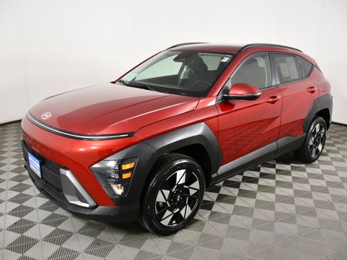 Used 2024 Hyundai Kona SEL AWD/4WD image 10