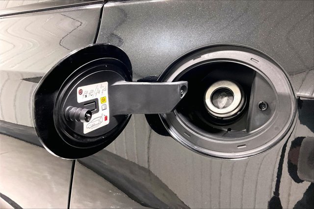 Used 2019 Chrysler Pacifica Touring-L Plus FWD image 42