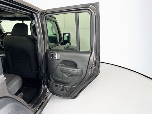 Used 2023 Jeep Wrangler Unlimited AWD/4WD image 28