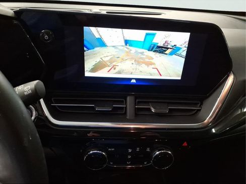 Certified 2024 Chevrolet Trax ACTIV w/ Sunroof Package image 16