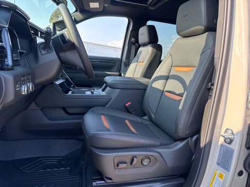 New 2026 GMC Sierra 2500 AT4 w/ AT4 Premium Plus Package AWD/4WD image 17