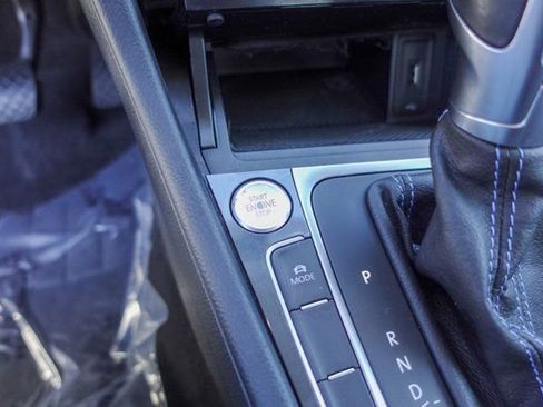 Used 2019 Volkswagen e-Golf SE w/ Driver Assistance Package image 19