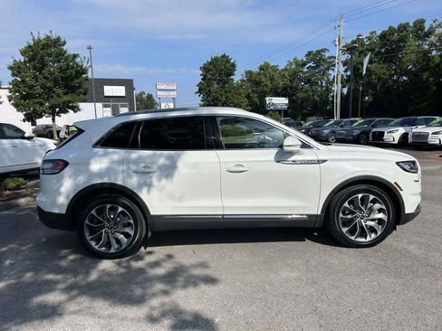Certified 2022 Lincoln Nautilus Reserve AWD/4WD image 2