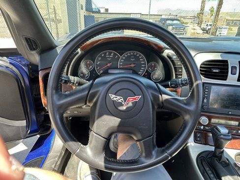 Used 2005 Chevrolet Corvette Convertible w/ Preferred Equipment Group RWD image 16