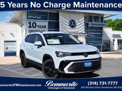 New 2026 Volkswagen Taos SE image 1