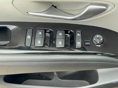 Used 2023 Hyundai Tucson Limited FWD image 15