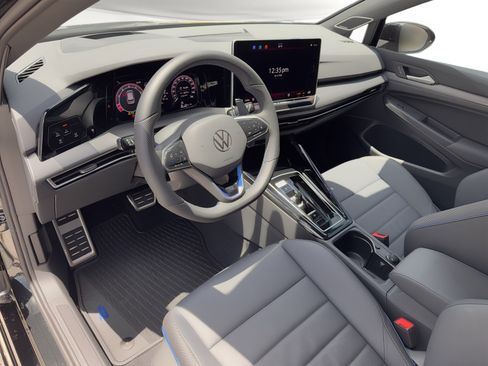 Used 2026 Volkswagen Golf AWD/4WD image 4