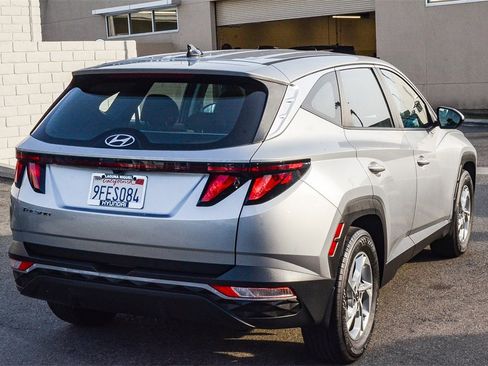 Certified 2023 Hyundai Tucson SE image 6