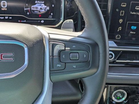 Used 2024 GMC Sierra 1500 SLT w/ SLT Premium Package AWD/4WD image 17