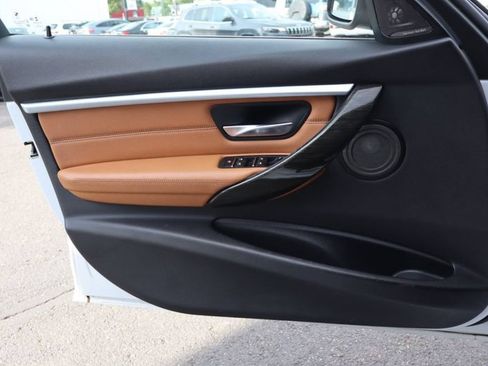 Used 2018 BMW 330i xDrive Sedan AWD/4WD image 35