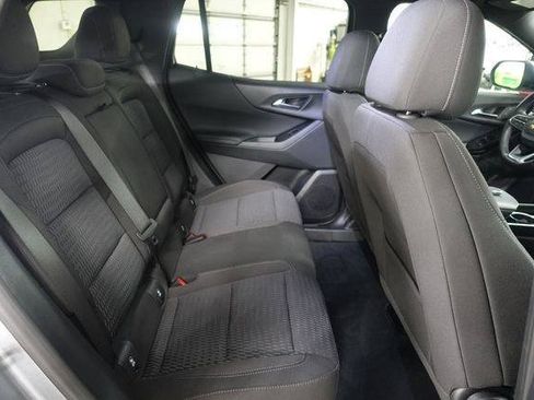 Used 2025 Chevrolet Equinox LT FWD image 22