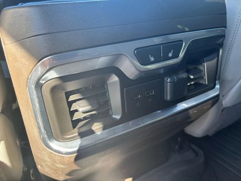 Used 2021 GMC Sierra 1500 SLT image 11