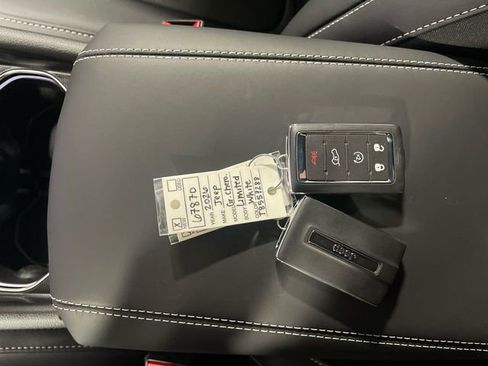 New 2026 Jeep Grand Cherokee L Limited AWD/4WD image 21