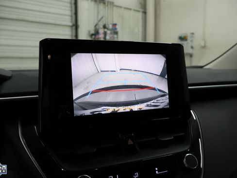 Used 2023 Toyota Corolla LE FWD image 24