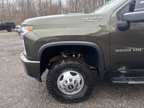 Used 2023 Chevrolet Silverado 3500 High Country w/ Safety Package II image 6