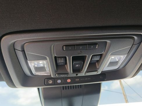 Used 2023 GMC Sierra 1500 AT4 w/ AT4 Premium Package image 20