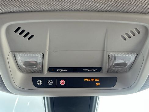 Used 2018 Chevrolet Malibu LT FWD image 24