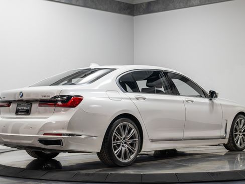 Used 2020 BMW 750i xDrive image 13