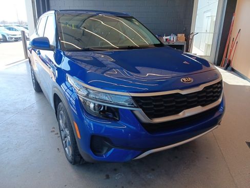 Used 2021 Kia Seltos LX image 1