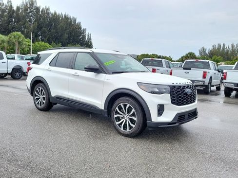 New 2026 Ford Explorer ST-Line w/ Premium Package RWD image 33
