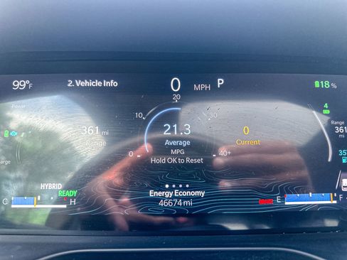 Used 2023 Jeep Grand Cherokee 4WD 4xe image 21