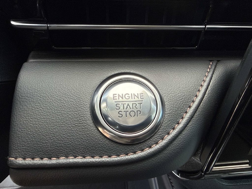 New 2026 Lincoln Nautilus Reserve AWD/4WD image 28