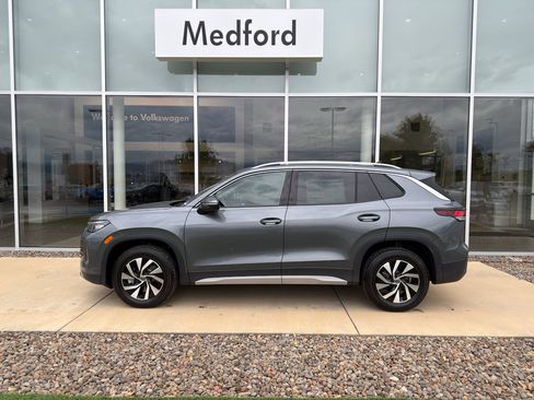 New 2025 Volkswagen Tiguan S image 2