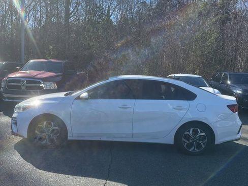 Used 2019 Kia Forte LXS image 2