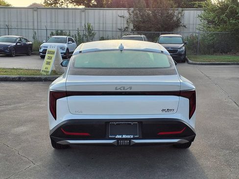Used 2025 Kia K4 FWD image 8