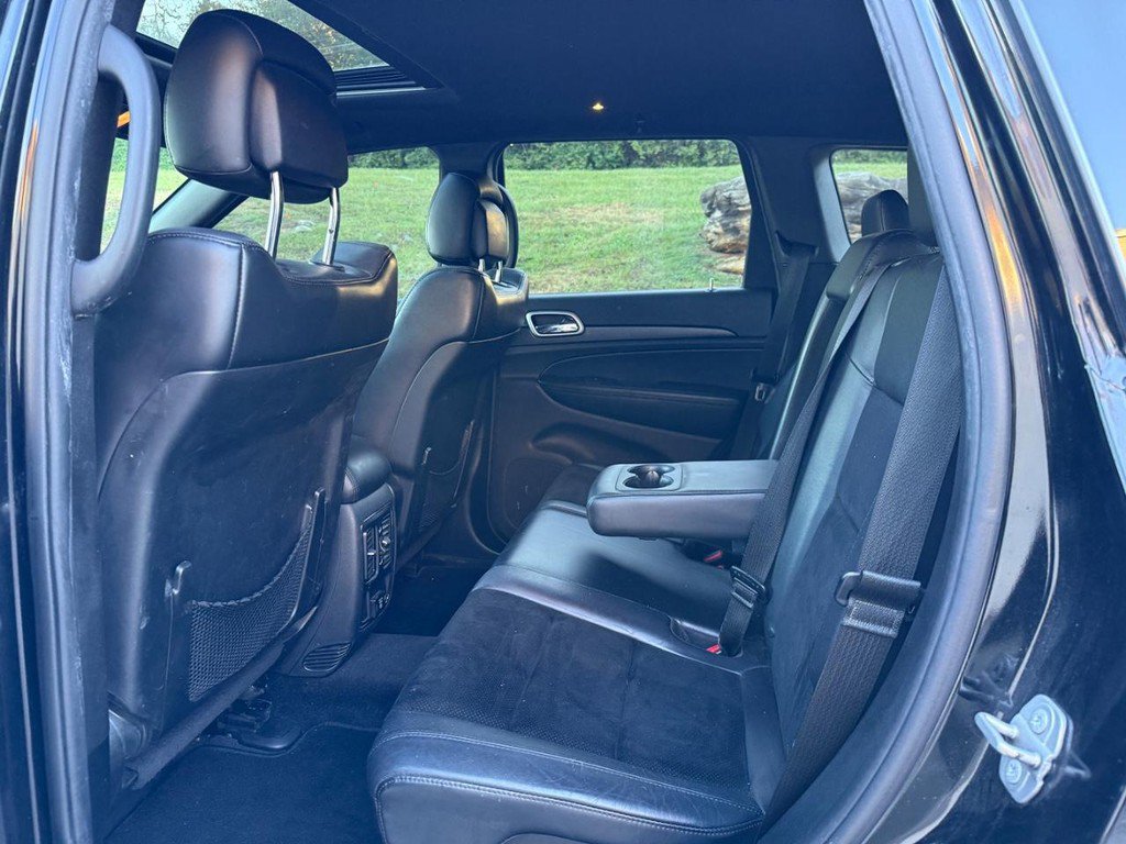 Used 2018 Jeep Grand Cherokee Altitude AWD/4WD image 8