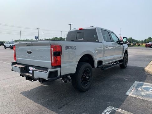 New 2025 Ford F250 Lariat w/ Black Appearance Package image 5