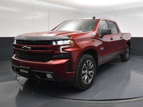 Used 2020 Chevrolet Silverado 1500 RST image 2