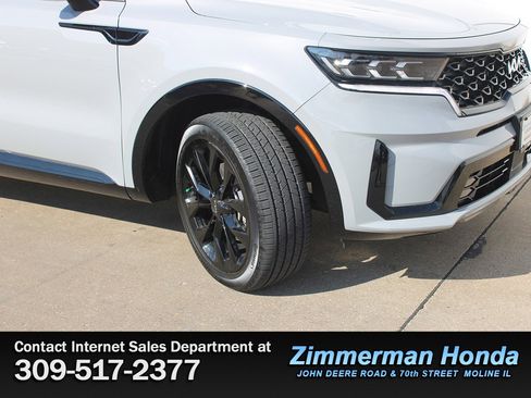 Used 2023 Kia Sorento SX image 21