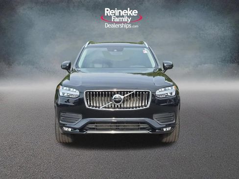 Used 2021 Volvo XC90 T6 Momentum AWD/4WD image 2