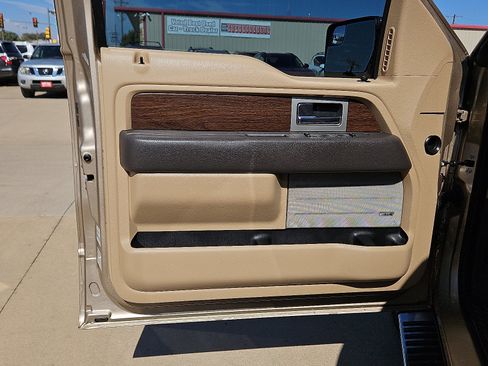 Used 2014 Ford F150 Lariat w/ Equipment Group 502A Luxury image 12