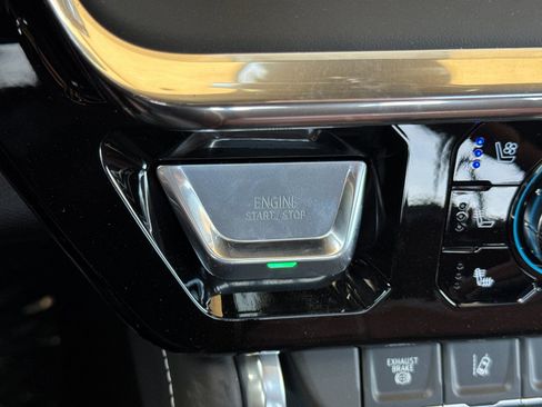 New 2026 GMC Sierra 2500 Denali Ultimate AWD/4WD image 22