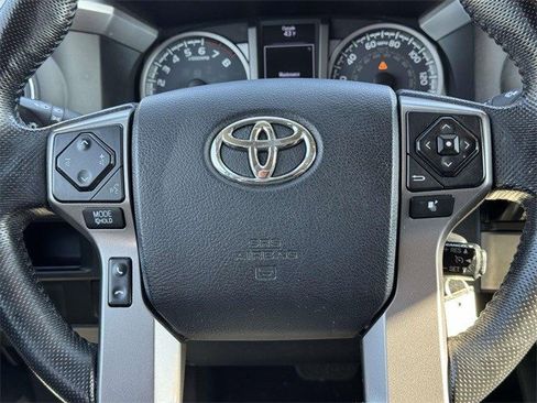 Used 2016 Toyota Tacoma SR5 image 19