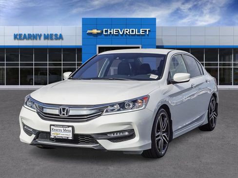 Used 2016 Honda Accord Sport image 3