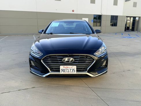 Used 2018 Hyundai Sonata SE FWD image 2