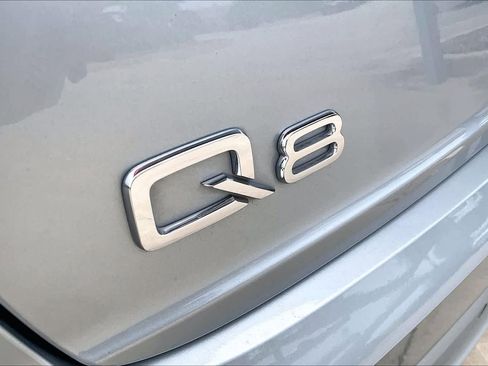 Used 2023 Audi Q8 Premium w/ Convenience Package AWD/4WD image 31