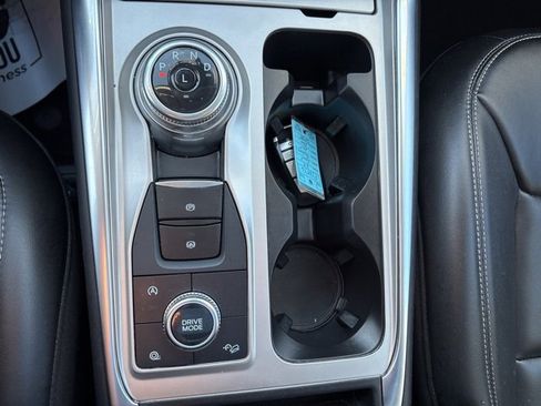 Used 2024 Ford Explorer XLT w/ Equipment Group 202A image 27