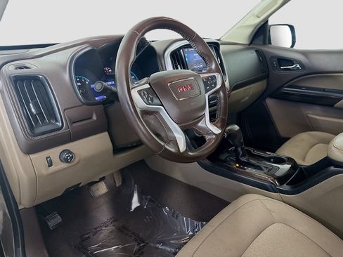 Used 2020 GMC Canyon SLE w/ SLE Convenience Package image 23